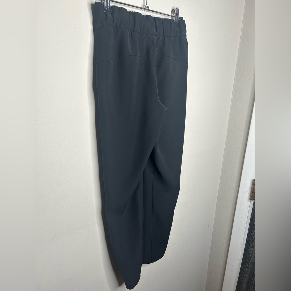 Lululemon On The Fly Pant Woven 27" Black Straight Leg Scrub Pant Drawstring 2 - Picture 5 of 14